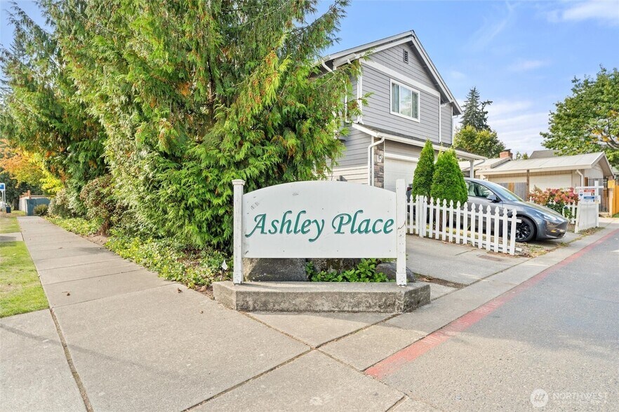 Building Photo - 1103 134th St SW