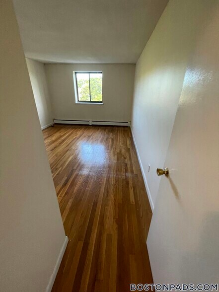 Building Photo - 66 Homer Ave