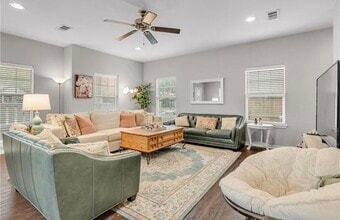 Building Photo - 410 Montclair Ave