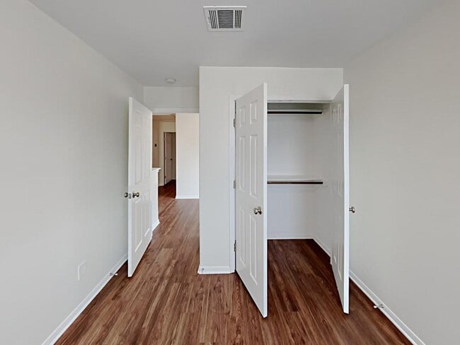 Building Photo - 18226 Amalfi Coast Dr