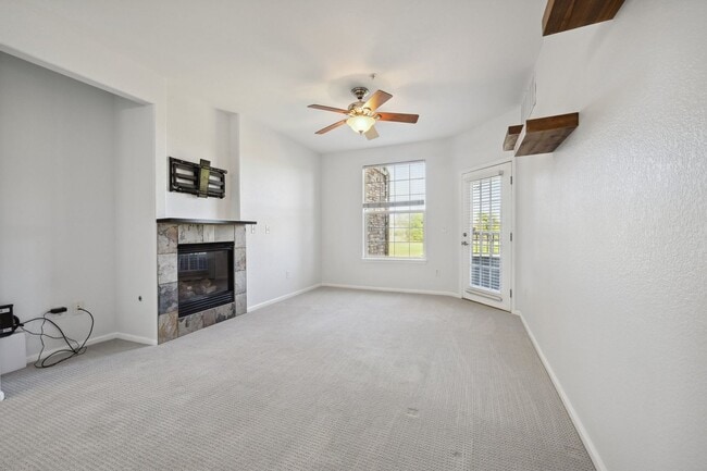 Building Photo - Updated 2 Bedroom Condo in Erie