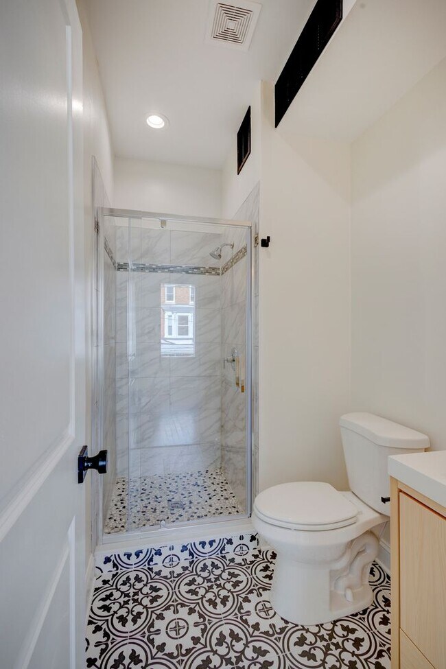 Building Photo - Newly Renovated 6 Bedrooms / 4 Bathrooms at Norris St