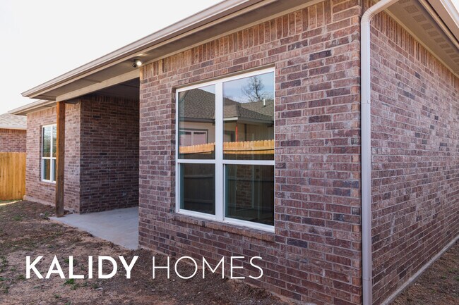 Building Photo - 504 Remington Ave