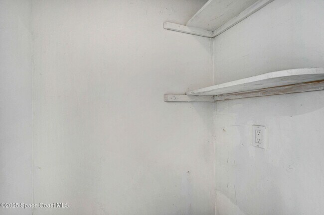 Building Photo - 2711 S Hwy A1A