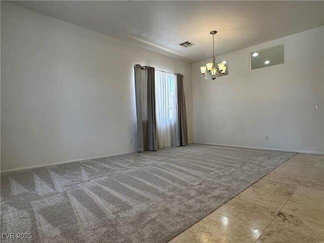 Building Photo - 2411 Brockton Way