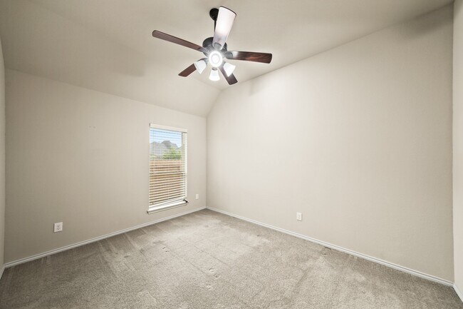 Building Photo - 1303 Paradise Creek Ln