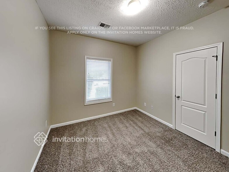 Building Photo - 19 Centennial Ln