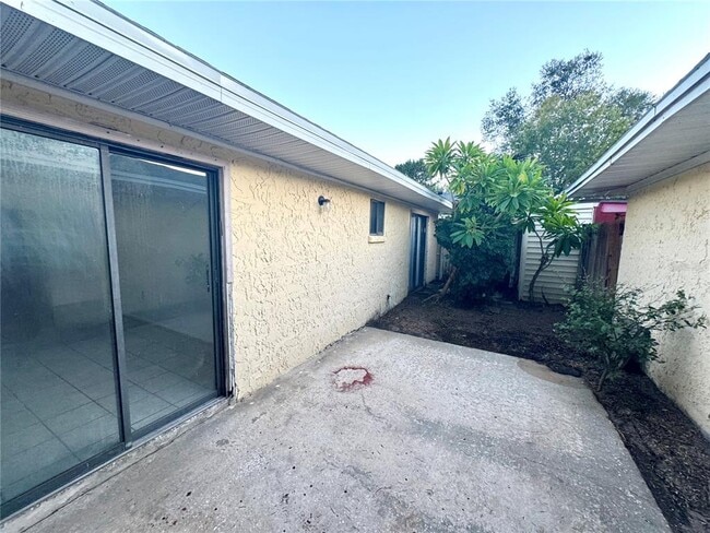 Building Photo - 336 San Rafael St