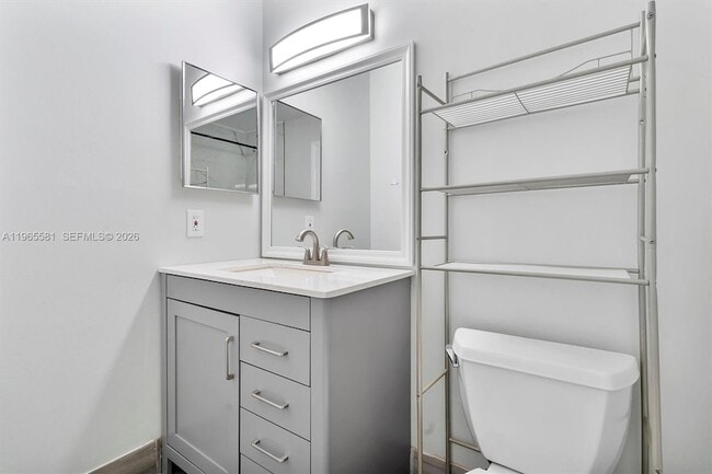 Building Photo - 48 Matador Ln