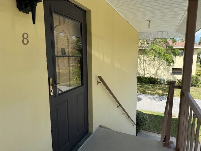 Building Photo - 400 18th St