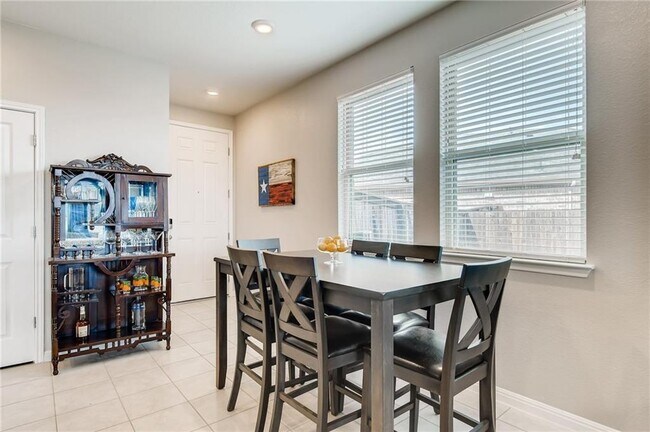 Building Photo - 14225 Fallsprings Way