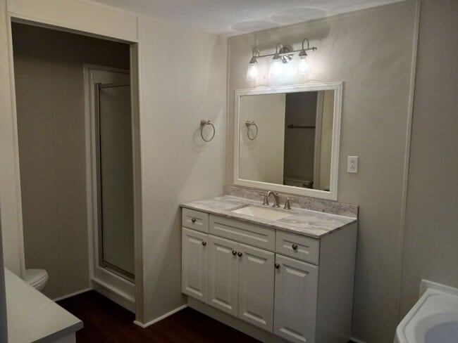 Building Photo - 2 Bedroom In Mount Sterling!
