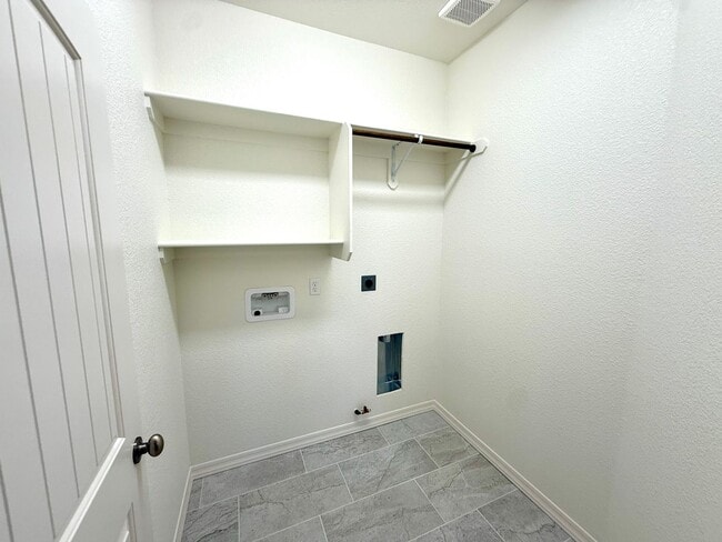 Building Photo - Brand-New 2025-Built 4 Bedroom Home for Re...