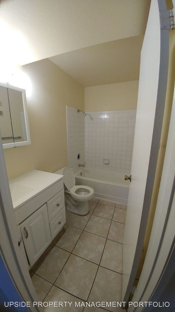 Building Photo - 1 br, 1 bath House - 4090 N Pine Island Ro...