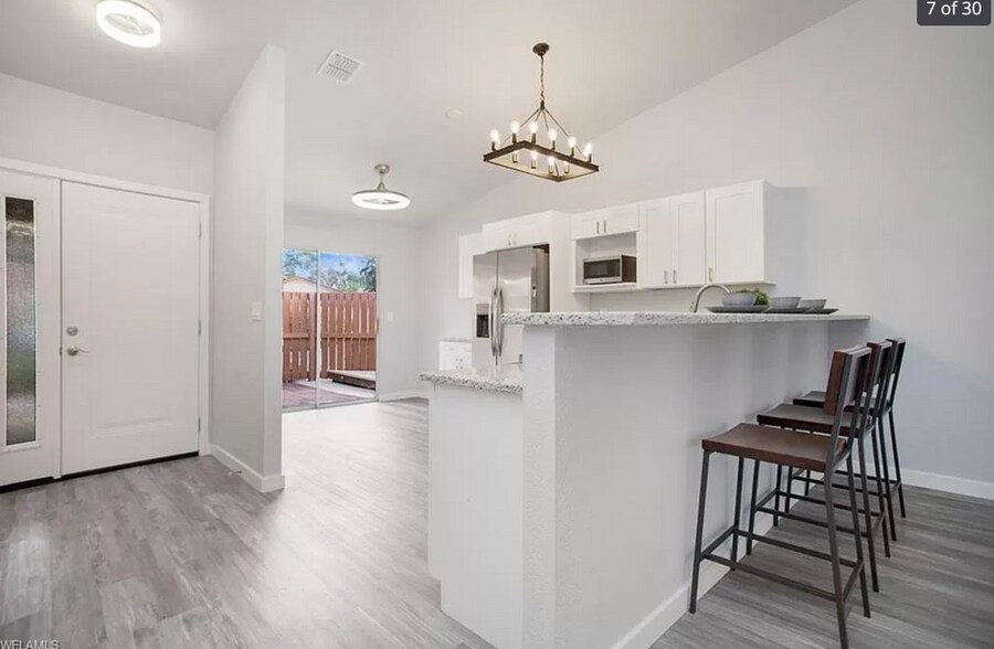 Kitchen - 6450 Royal Woods Dr
