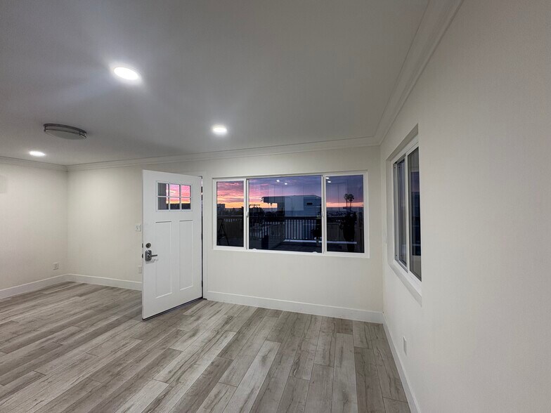 Building Photo - 4619 Del Monte Ave