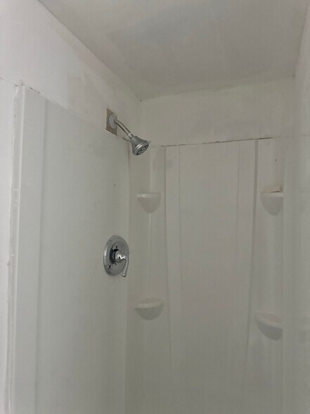 Building Photo - 498 Ibex St