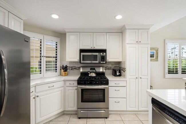 Building Photo - 76761 Chrysanthemum Way