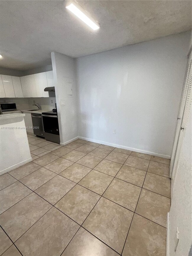 Building Photo - 15600 SW 80th St
