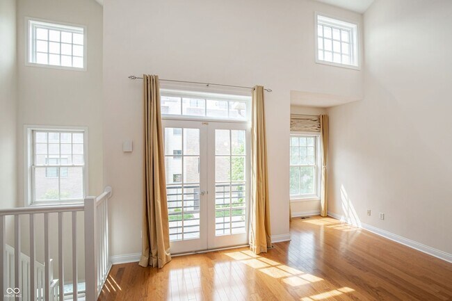 Building Photo - 517 N Park Ave