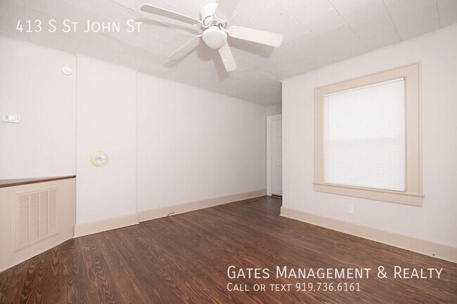 Building Photo - 413 S St John St