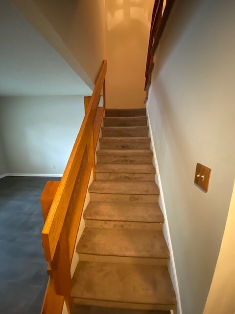 Building Photo - 3909 Overland Hts