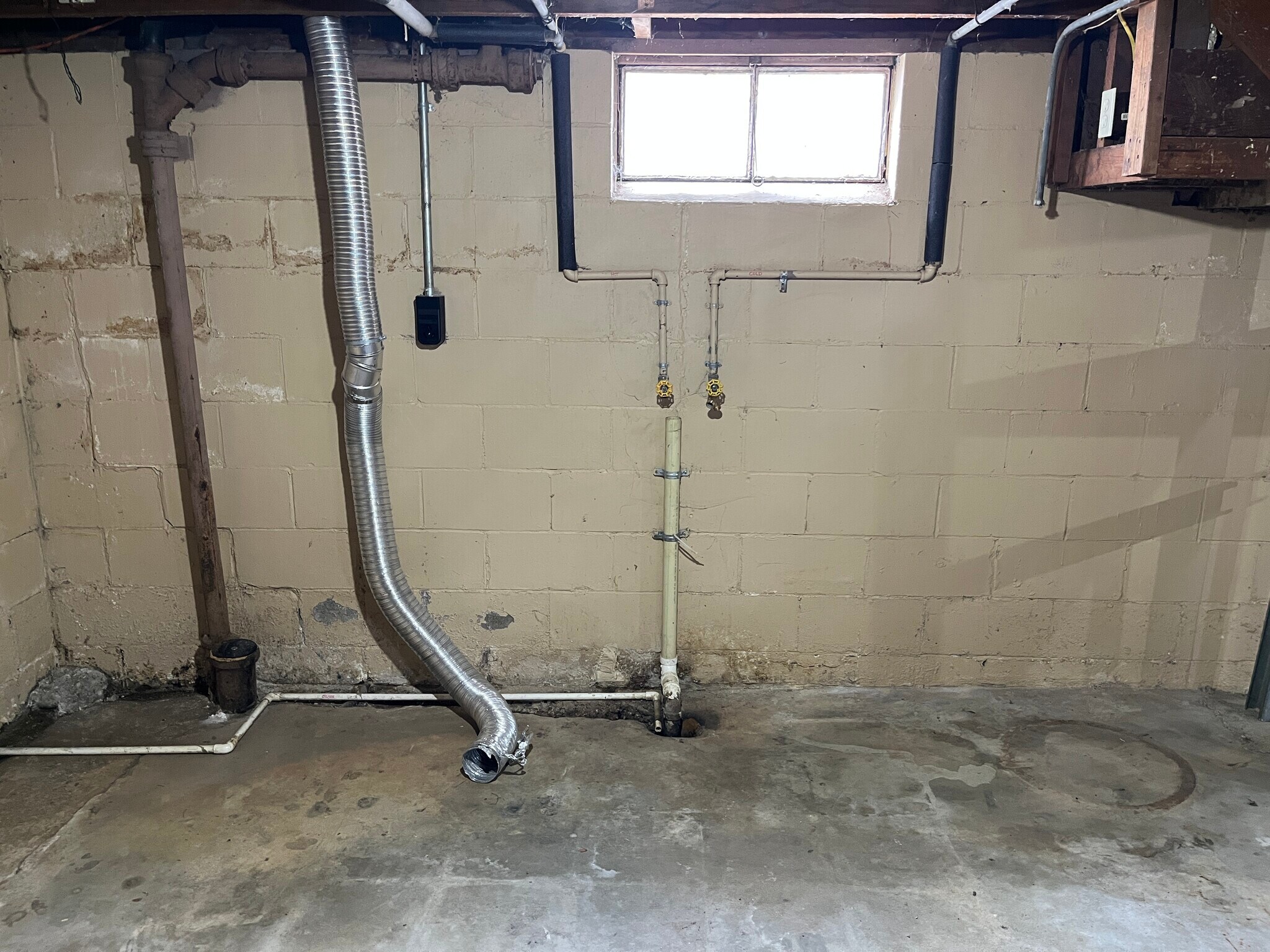 Building Photo - 615 Washington Ave