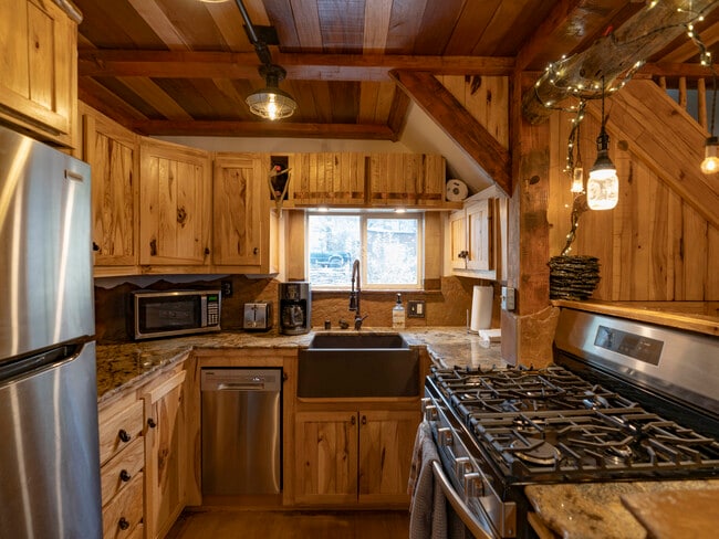 Building Photo - 32794 Scola Ln