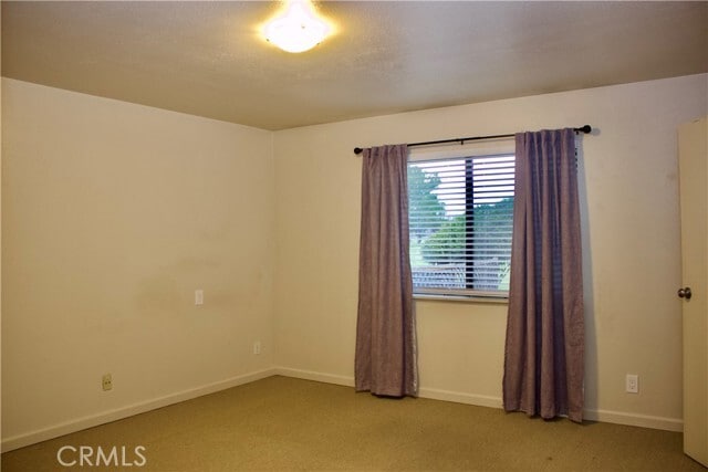 Building Photo - 19615 Old Creek Rd