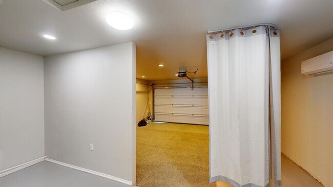 Building Photo - 3206 Thunder Rd