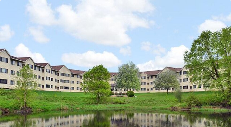 Primary Photo - The Grove of White Bear Lake