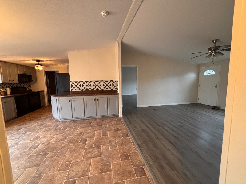 Building Photo - 3336 Rooster Ln