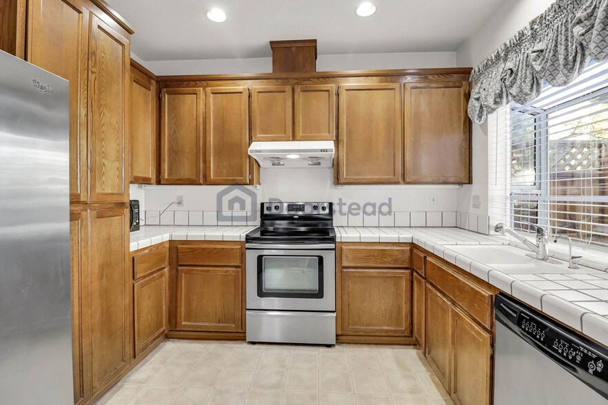 Building Photo - 2639 Heritage Park Cir