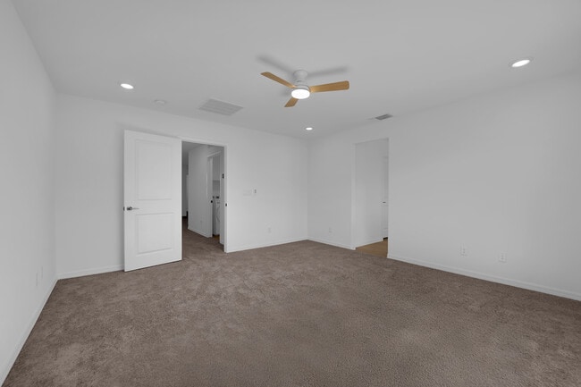 Building Photo - 10263 Estancia Hl St