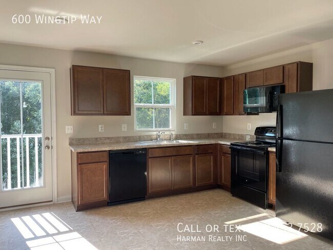 Building Photo - Brand new Home in Cobbler's Valley!