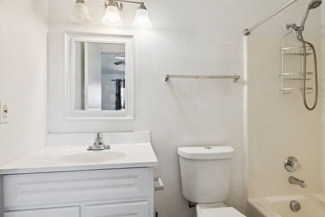Building Photo - 520 N Stapley Dr