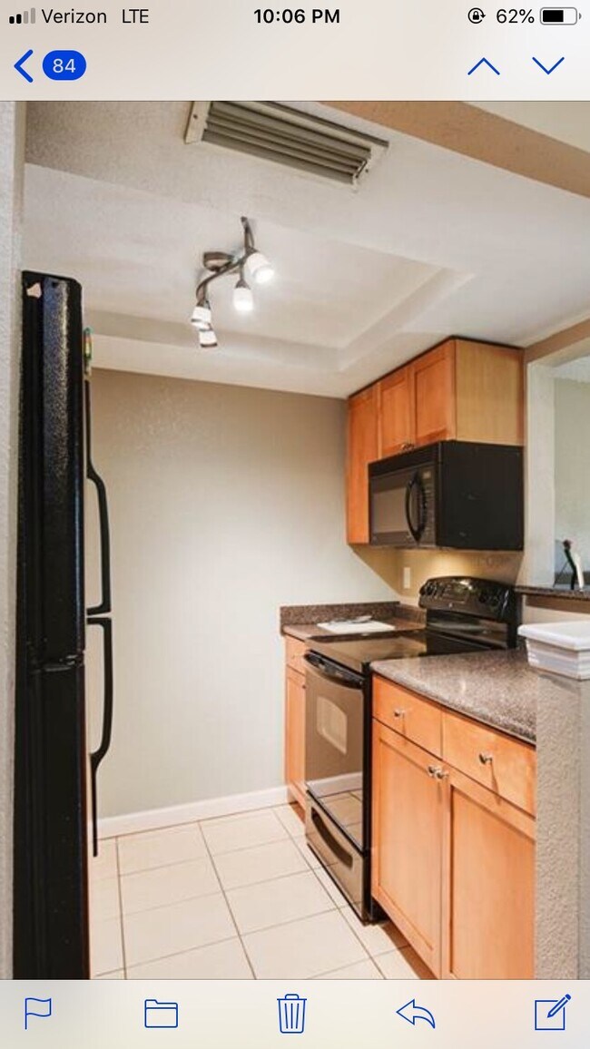 Building Photo - 101 Lewfield Cir
