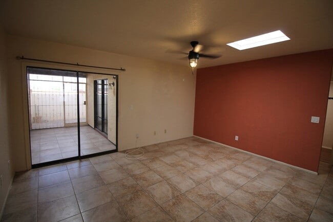 Building Photo - 2486 N Ironwood Ridge Dr