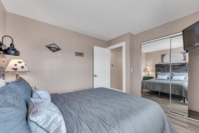 Building Photo - 133 Troon Dr