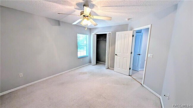 Building Photo - 4565 N Allamandra Dr