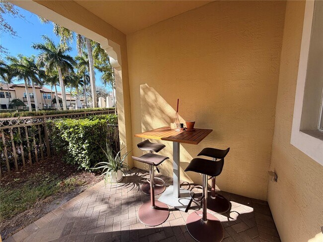 Building Photo - 12450 NW 32nd Manor