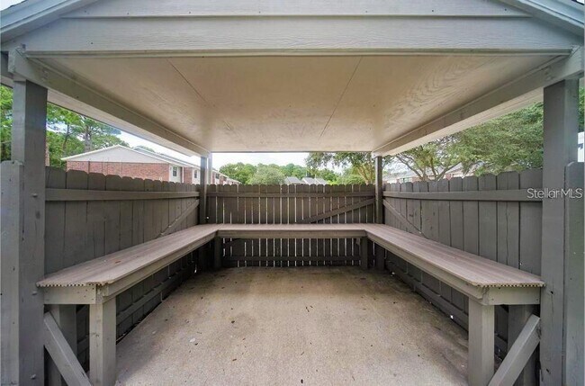 Building Photo - 1400 Gandy Blvd N