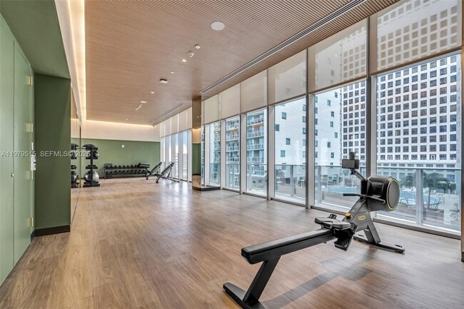 Building Photo - 77 SE 5th St