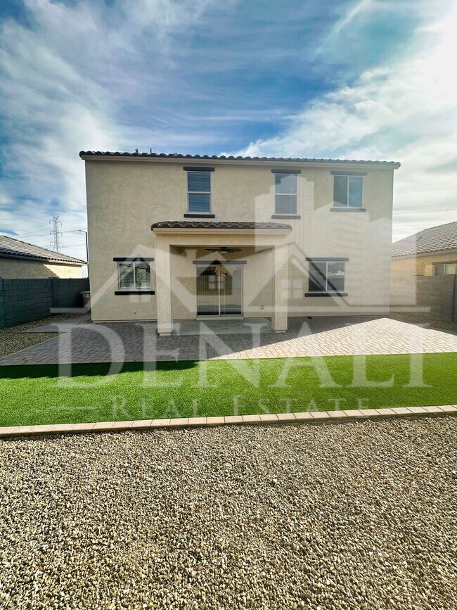 Building Photo - 24588 W Flores Dr