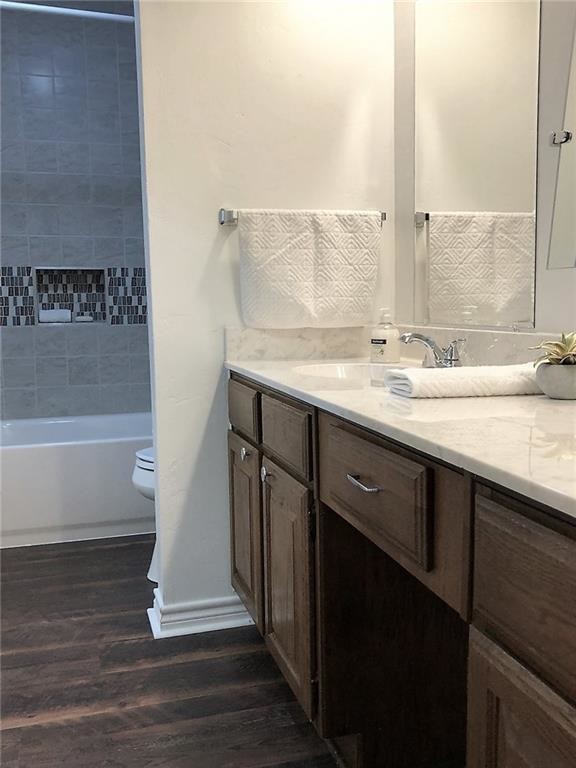 Building Photo - 2730 Silver Creek Dr