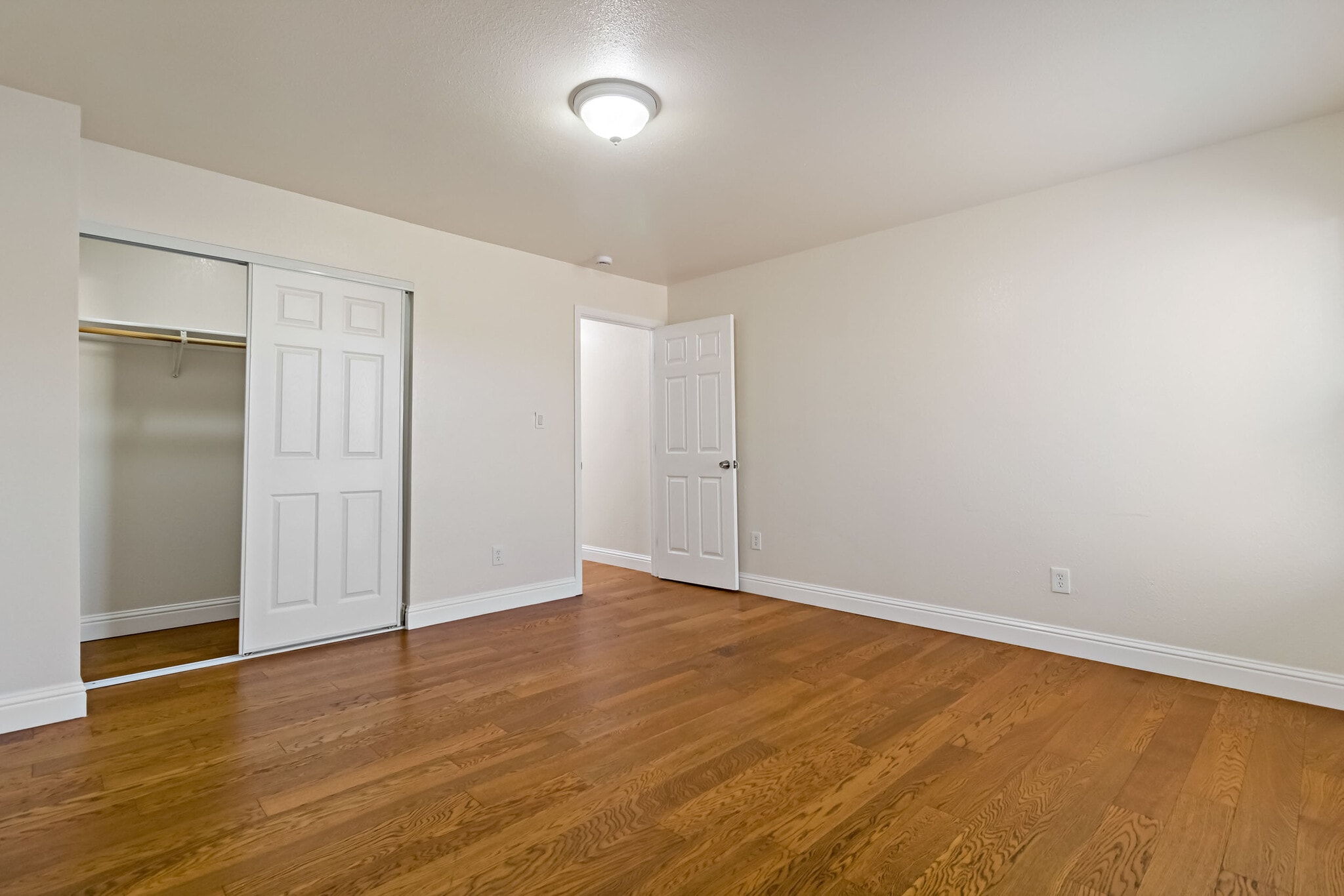 Building Photo - 2644 62nd Ave