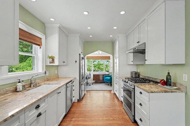 Building Photo - 351 NW 84th St