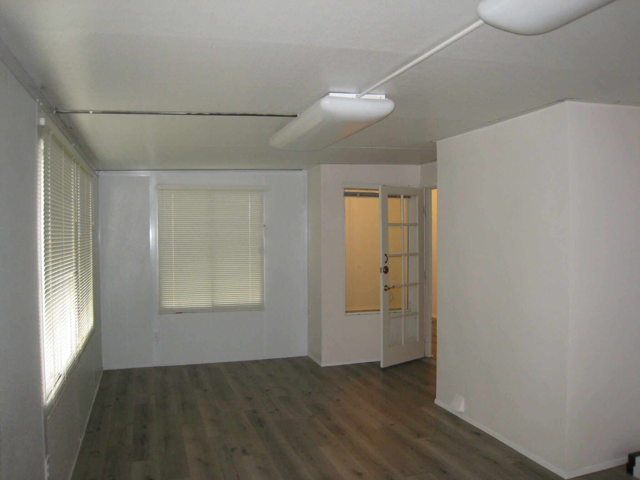 Building Photo - 2616 Cimmaron Ave