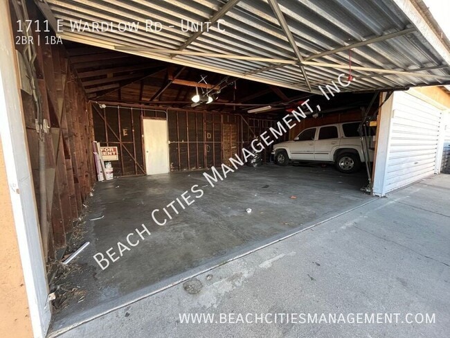 Building Photo - 1711 E Wardlow Rd