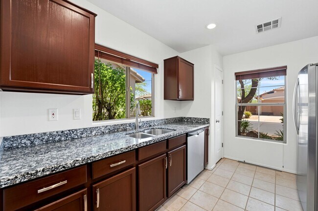 Building Photo - Well maintained 3 bedroom home in Cave Creek AZ - Available Today!